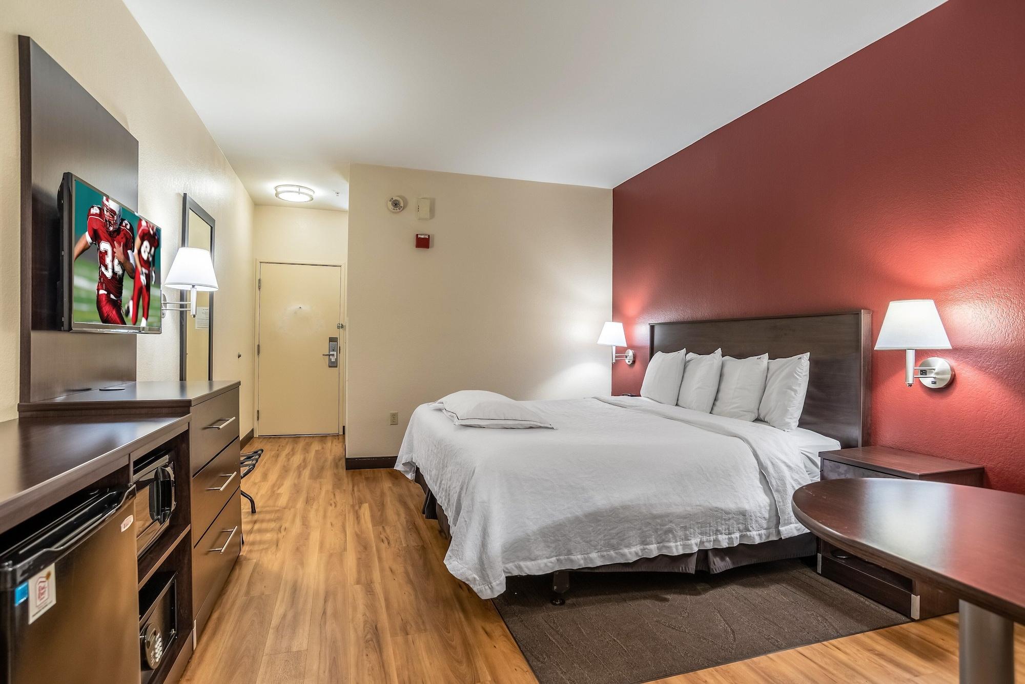 Red Roof Inn Plus + Phoenix West ภายนอก รูปภาพ