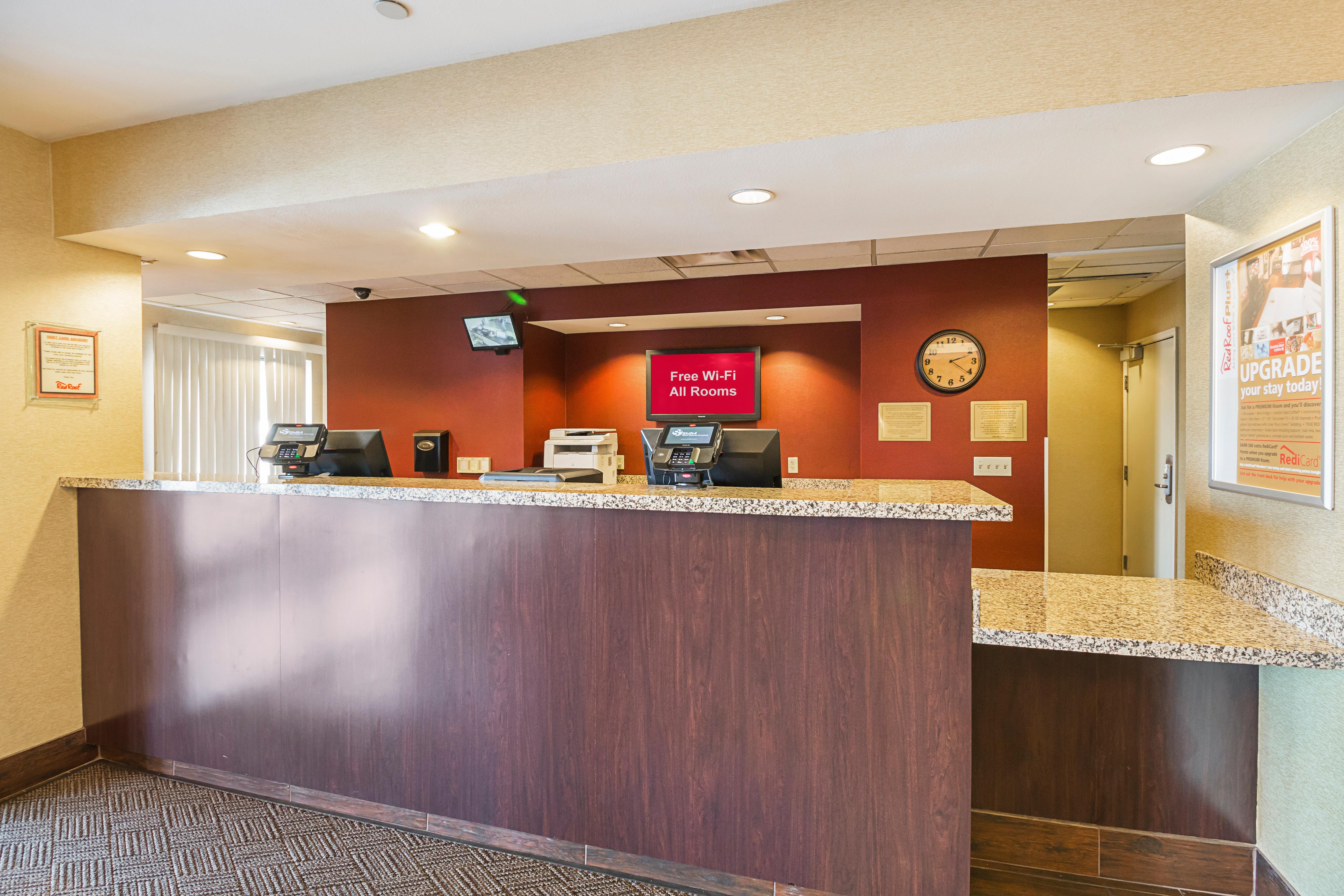 Red Roof Inn Plus + Phoenix West ภายนอก รูปภาพ