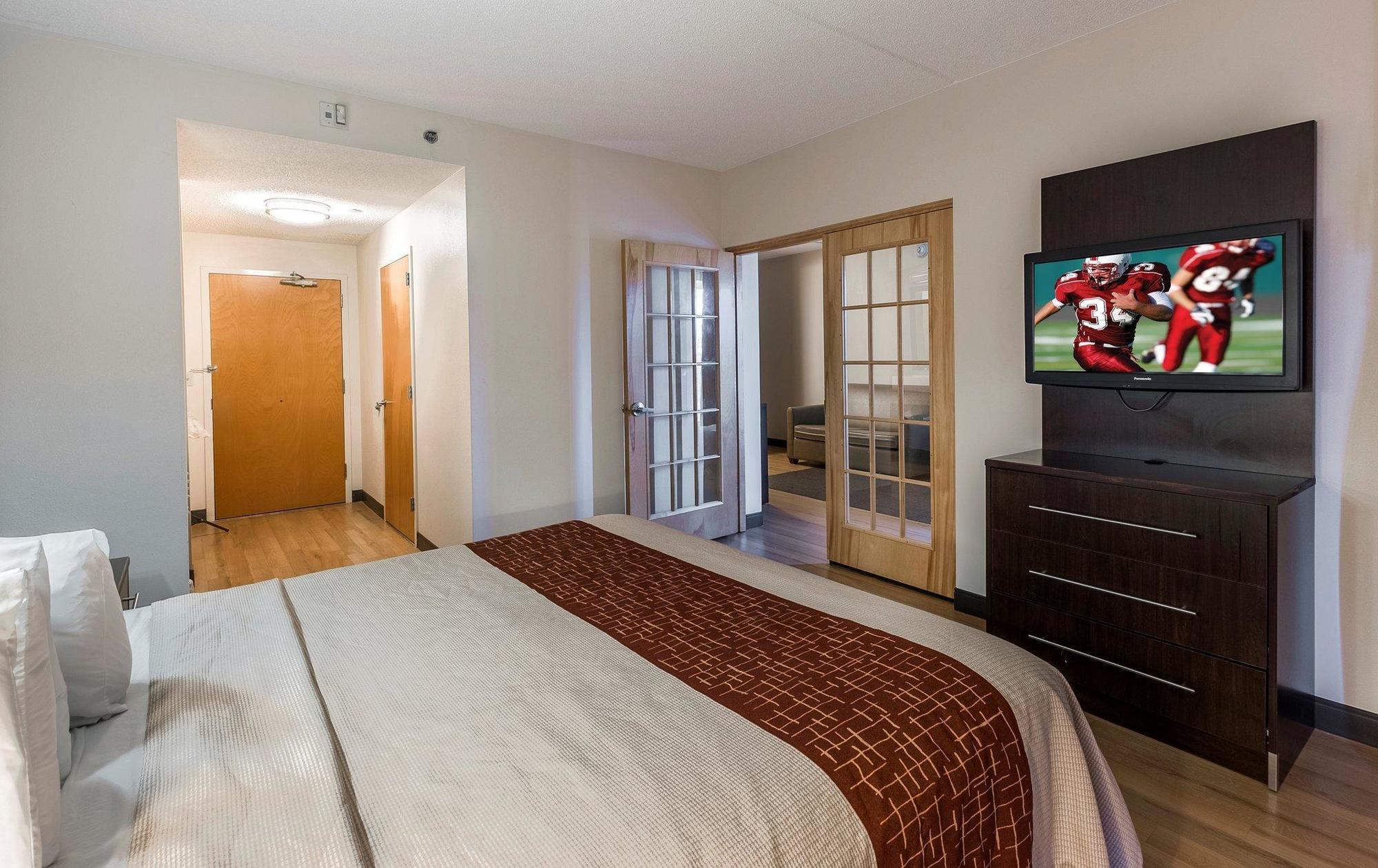 Red Roof Inn Plus + Phoenix West ภายนอก รูปภาพ