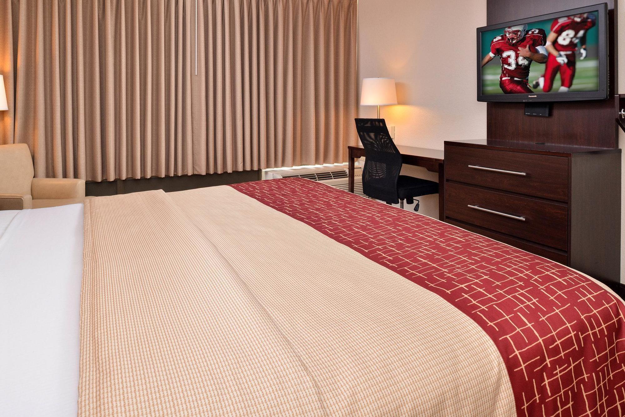 Red Roof Inn Plus + Phoenix West ภายนอก รูปภาพ